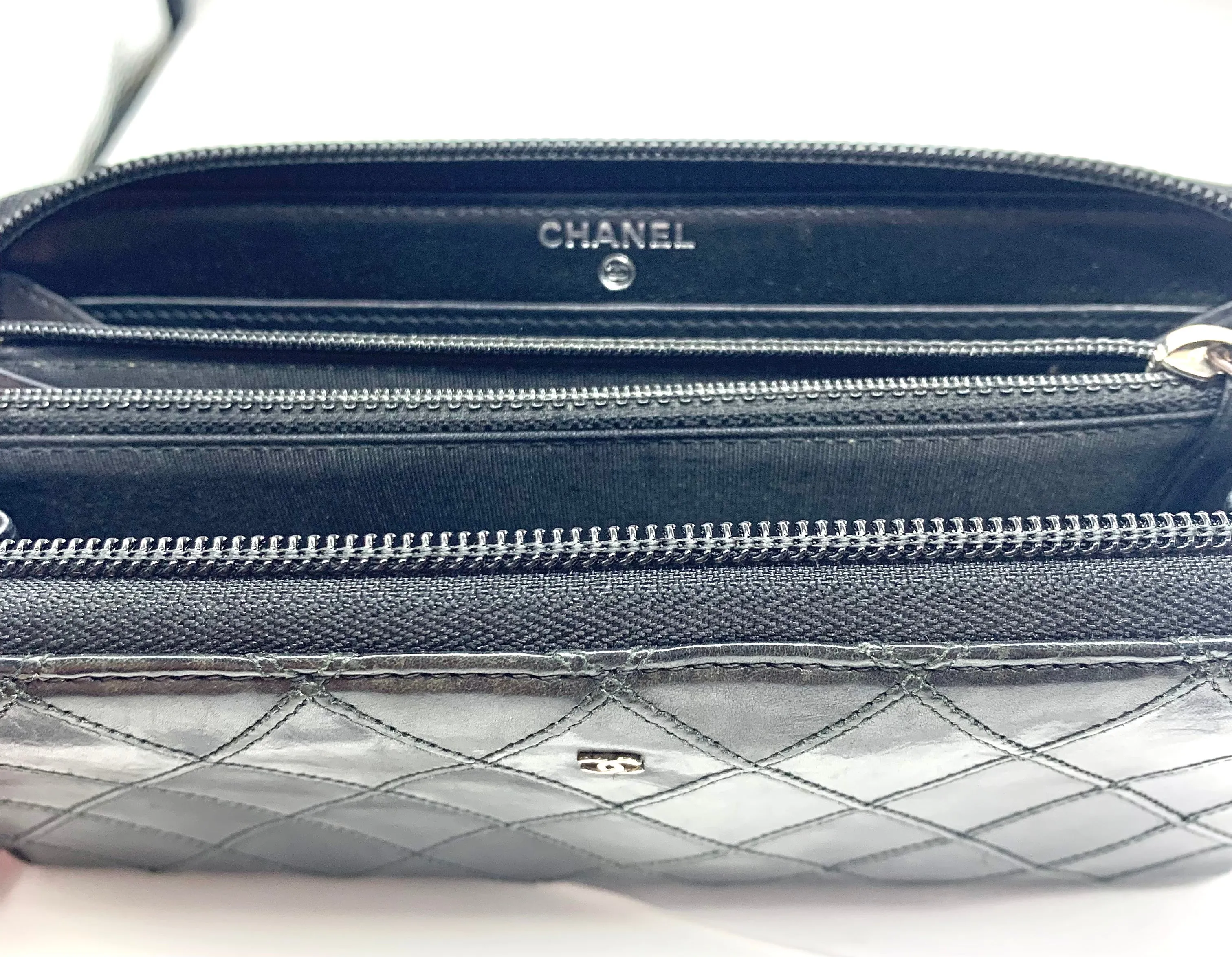 Chanel Caviar Wallet