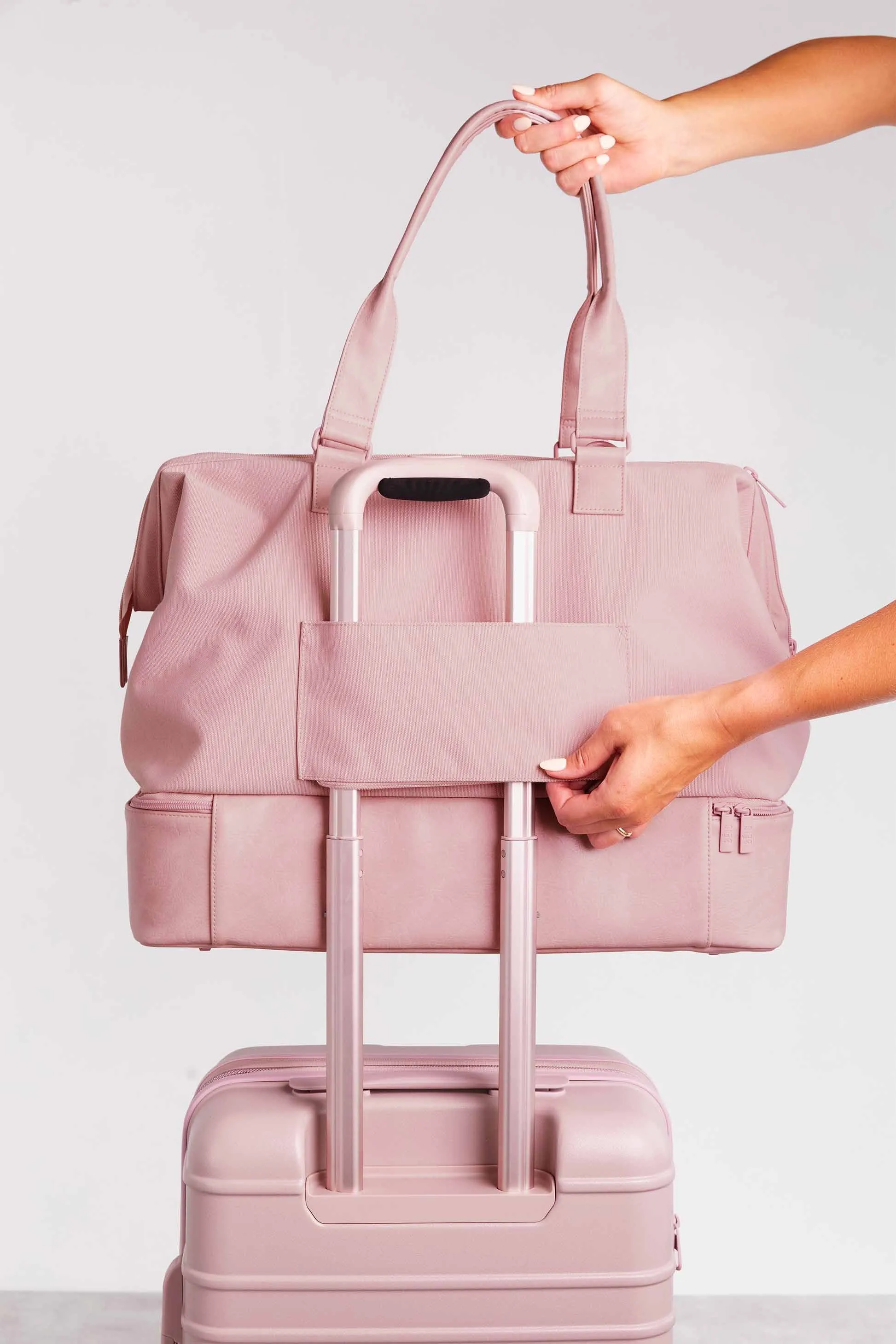 The Weekender in Atlas Pink